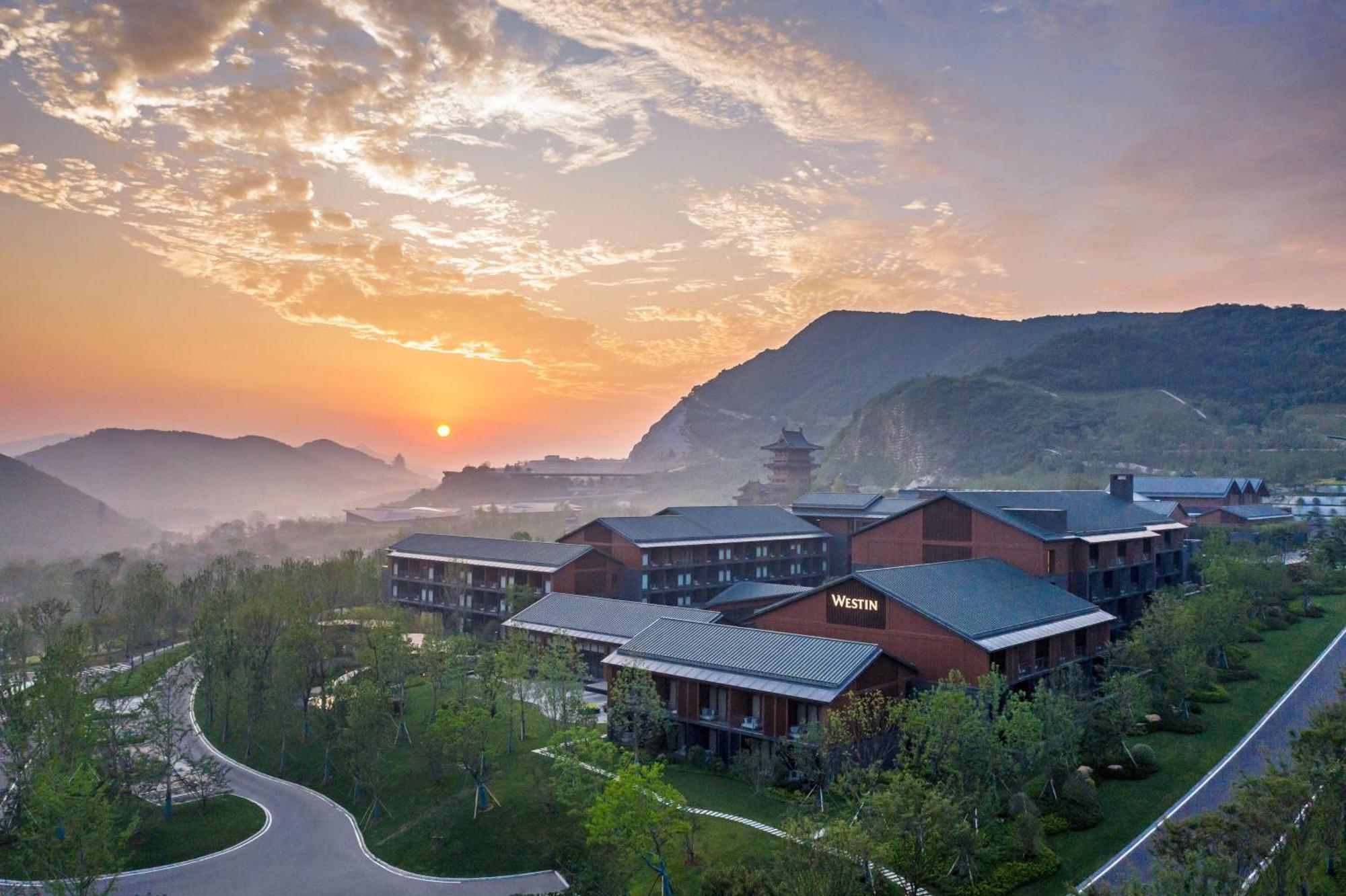 The Westin Nanjing Resort & Spa מראה חיצוני תמונה